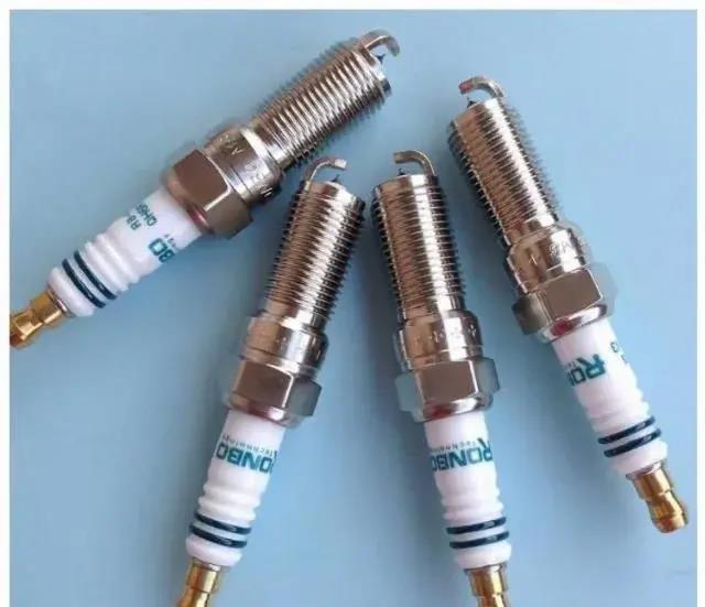 車子出現這3種征兆，是在提醒該換火花塞了-第3張圖片-鄭州市冠恒貿易有限公司【官方網站】-車用潤滑油服務專家